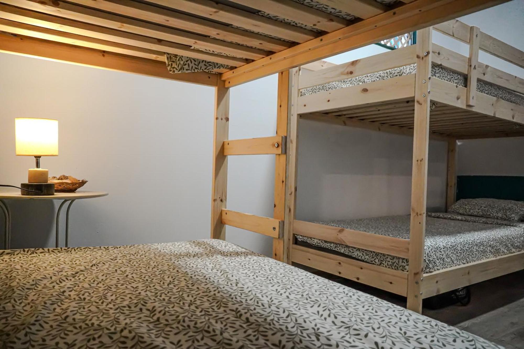 Single Fin Surf Hostel Arona  Esterno foto